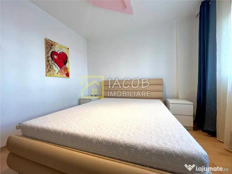 Apartament cu 2 camere decomandat în Republicii