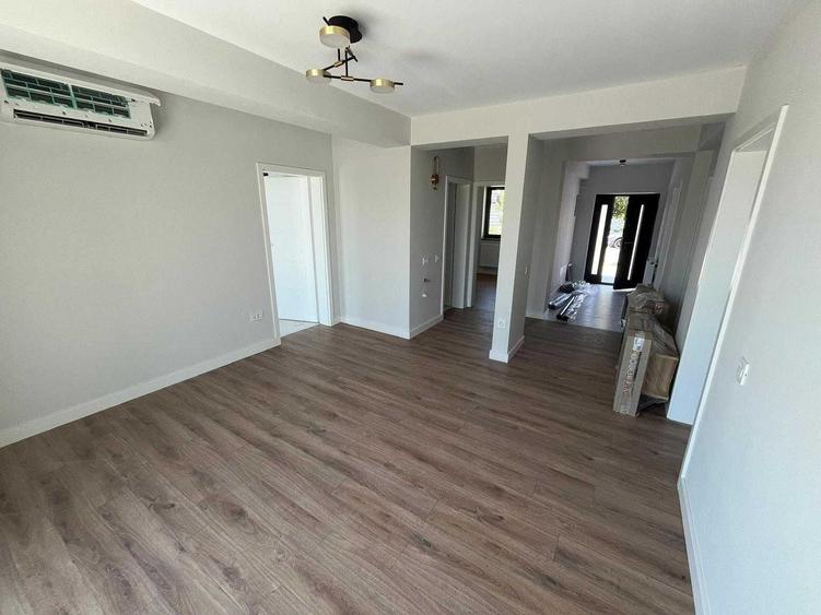 Casă cu 4 camere cu Teren 108 Mp în Central