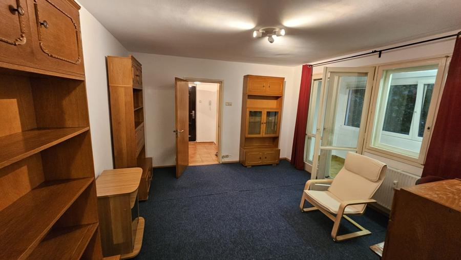 Apartament cu 3 camere semidecomandat, mobilat în Camil Ressu