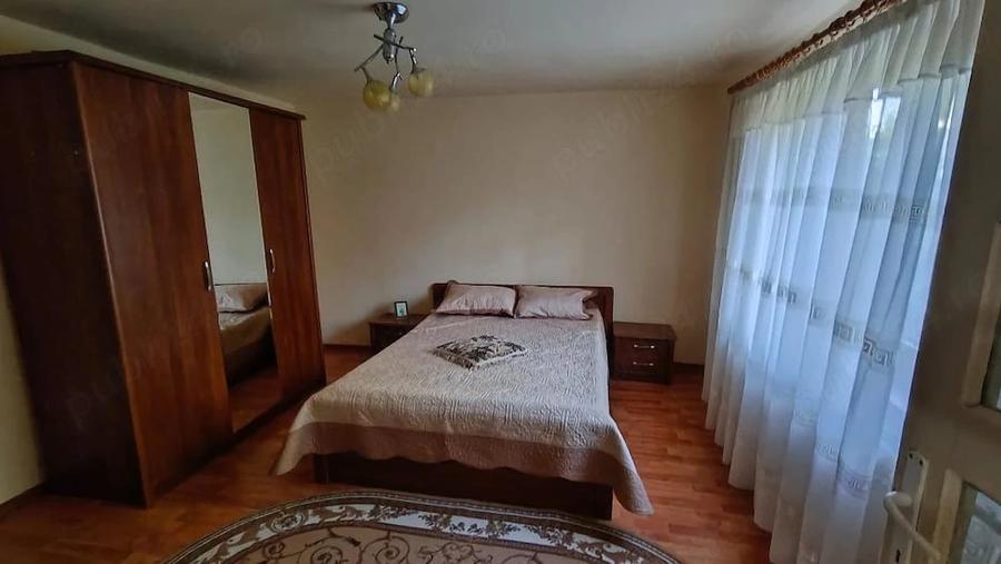 Casă cu 4 camere cu Teren 607 Mp în Central