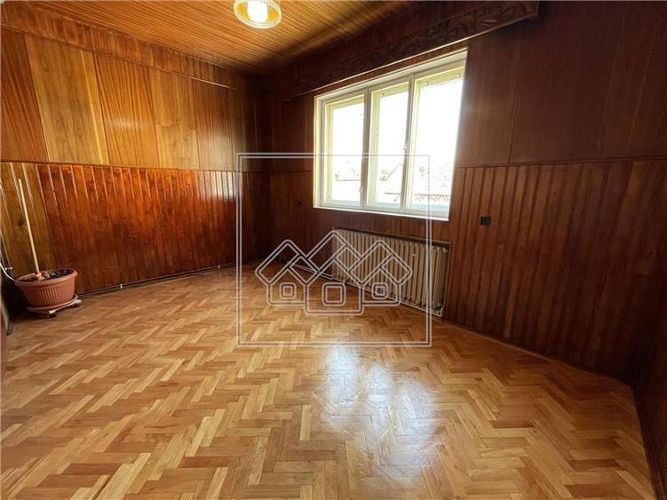 Apartament cu 4 camere circular în Central