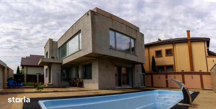 Casă cu 4 camere cu Teren 300 Mp în Central