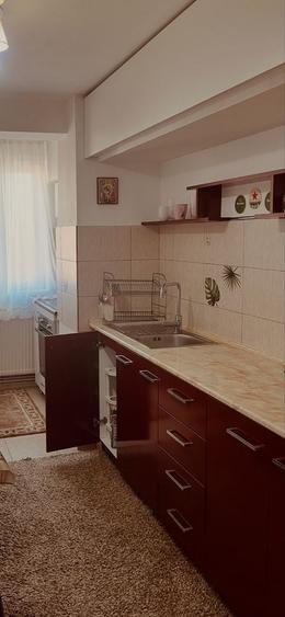 Garsonieră decomandată în Central