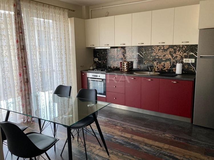 Apartament cu 2 camere semidecomandat, mobilat în Vest