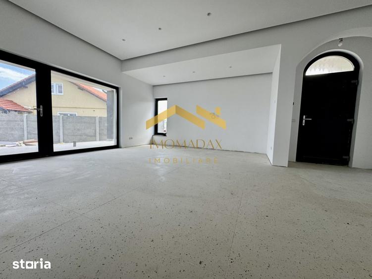 Casă cu 3 camere cu Teren 400 Mp în Sânmihaiu Român