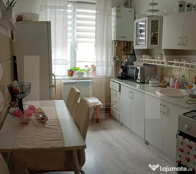 Apartament cu 2 camere decomandat în Gării