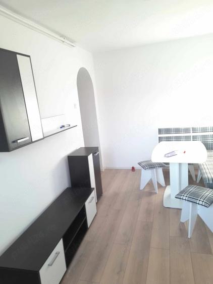 Apartament cu 2 camere semidecomandat în Dacia