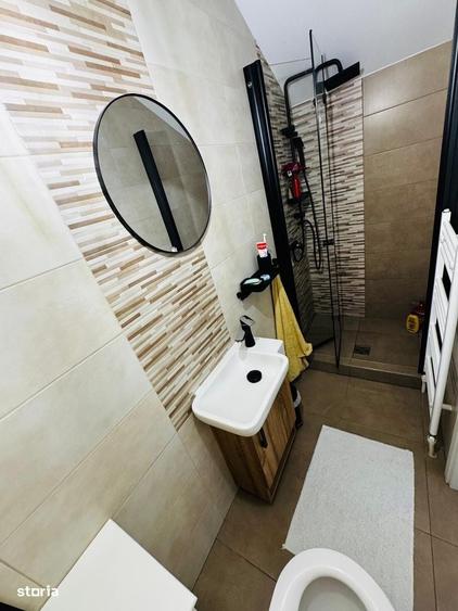 Casă cu 4 camere cu Teren 253 Mp în Sânpetru