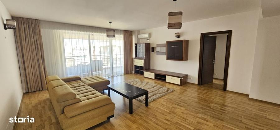 Apartament cu 4 camere în Central