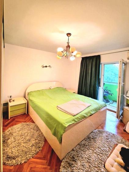 Apartament cu 4 camere decomandat, mobilat în Șagului