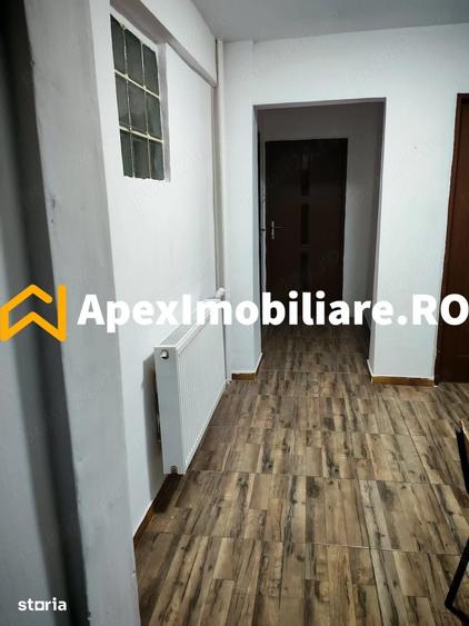 Apartament cu 3 camere decomandat în Peciu Nou