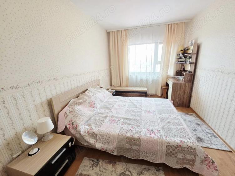 Apartament cu 3 camere decomandat în Dunărea