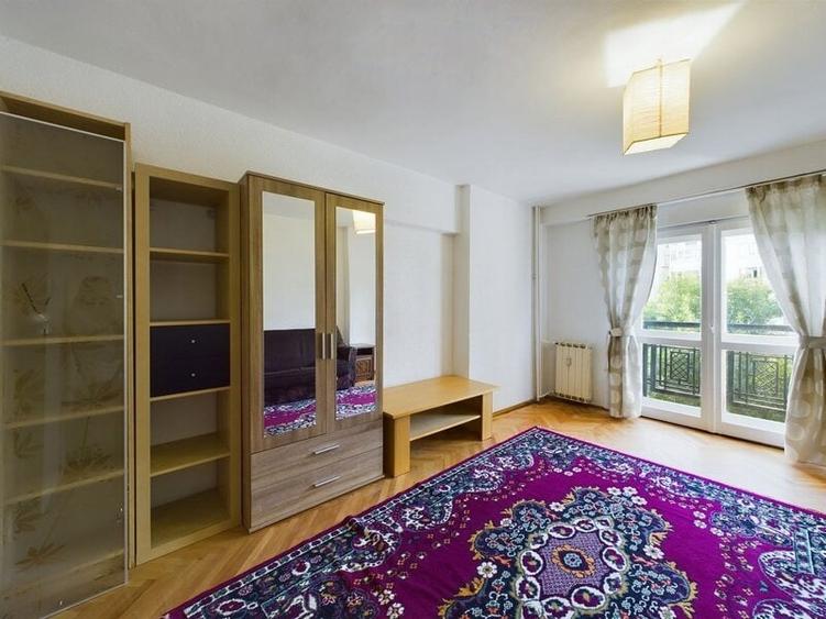Apartament cu 2 camere decomandat, mobilat în P-ța Muncii