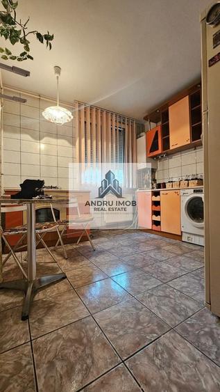 Apartament cu 2 camere decomandat, mobilat în P-ța Reșița