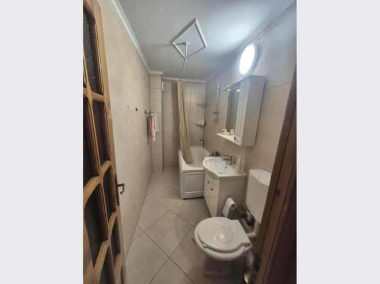 Apartament cu 3 camere în 13 Septembrie