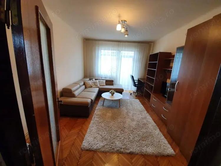 Garsonieră în Văcăresti