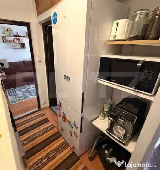 Apartament cu 2 camere semidecomandat în Craiovița Nouă