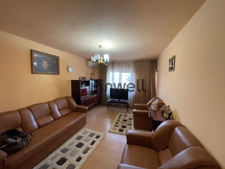Apartament cu 2 camere decomandat, mobilat în Central