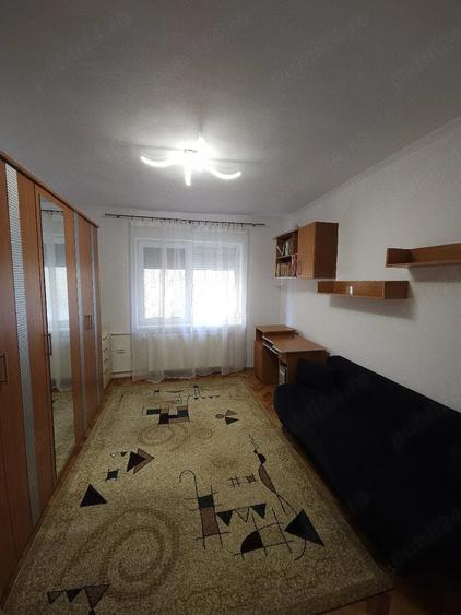 Casă cu 3 camere cu Teren 250 Mp în Girocului