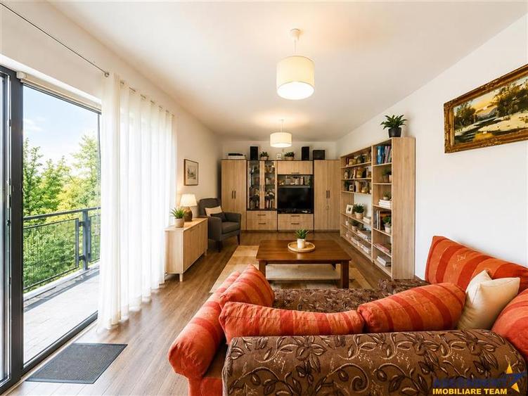 Apartament cu 3 camere decomandat, mobilat în Unirii