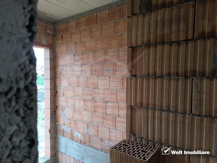 Duplex cu 4 camere cu Canalizare în Florești