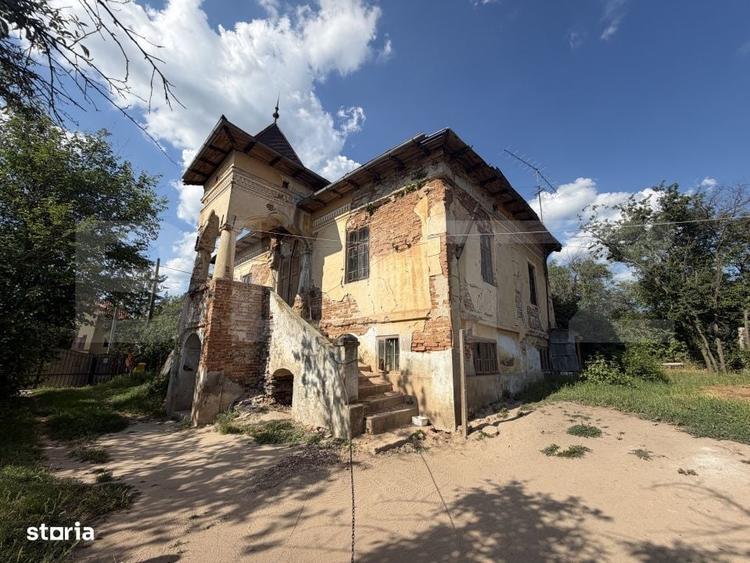 Casă cu 4 camere în Leșile
