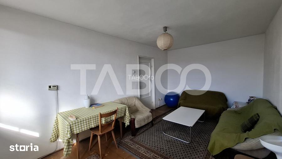 Apartament 3 camere decomandat 65 mp zona Mihai Viteazul