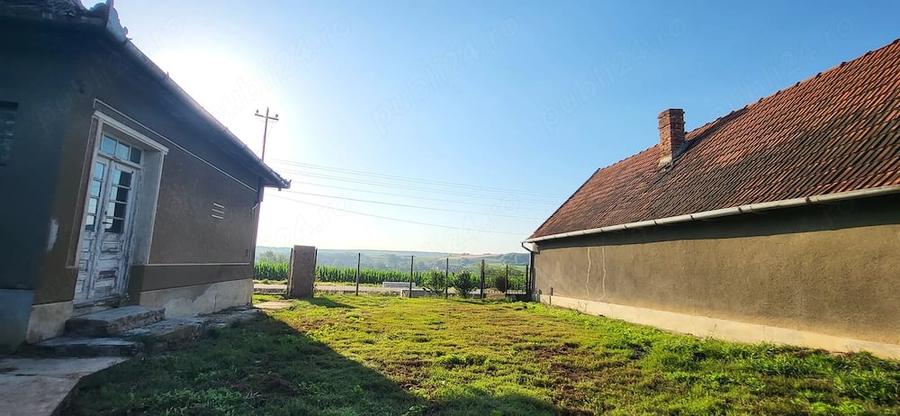 Casă cu Teren 5000 Mp în Cadea