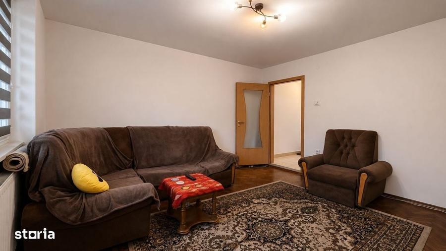 Apartament cu 3 camere în Complex Studențesc