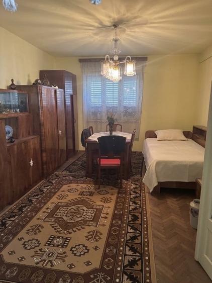 Casă cu 4 camere cu Teren 100 Mp în Caragiale