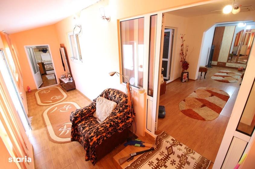Casă cu 3 camere în Tulucești