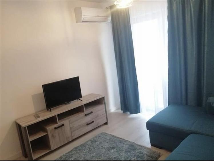 Garsonieră decomandată, mobilată în Galata