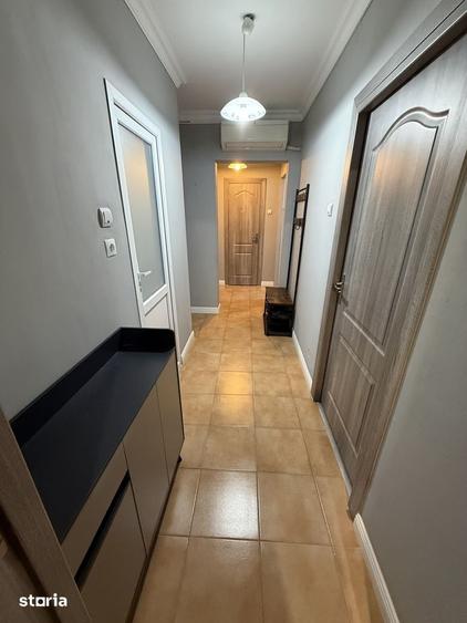 Apartament cu 2 camere decomandat în Titan
