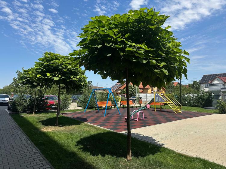 Apartament cu 2 camere semidecomandat în Aradului