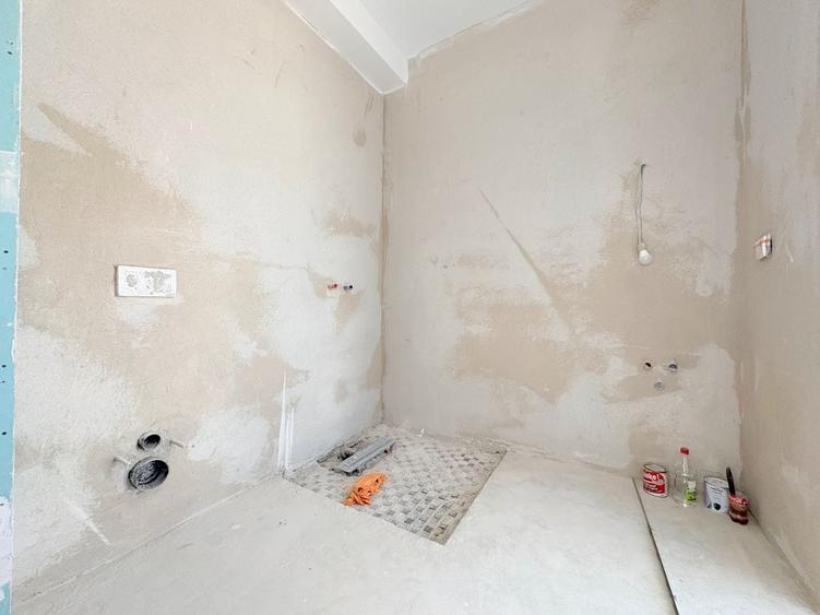 Duplex cu 5 camere cu Canalizare în Dumbrăvița