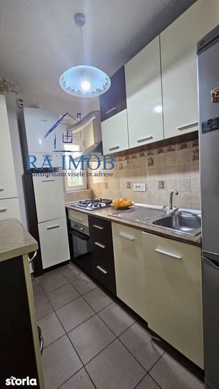 Apartament cu 4 camere în Cantacuzino