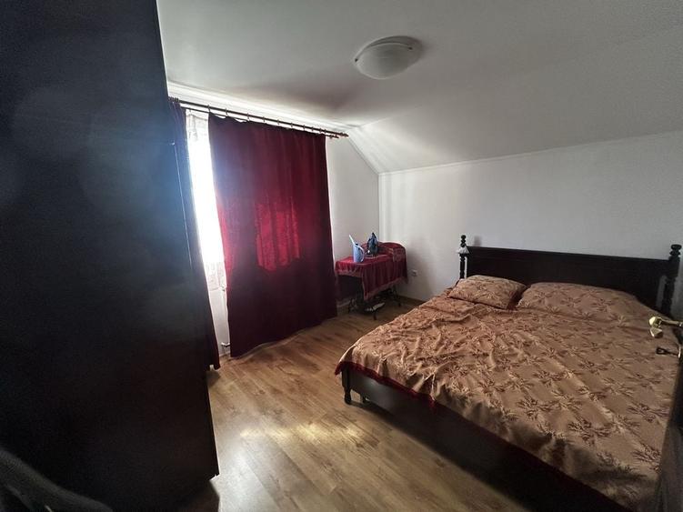 Casă cu 4 camere în Exterior Vest