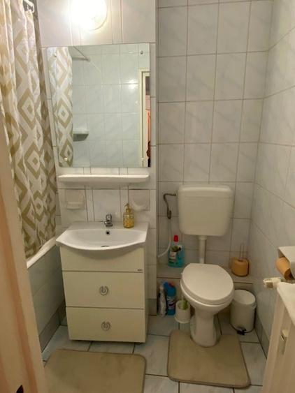 Apartament cu 2 camere semidecomandat, mobilat în Fizicienilor