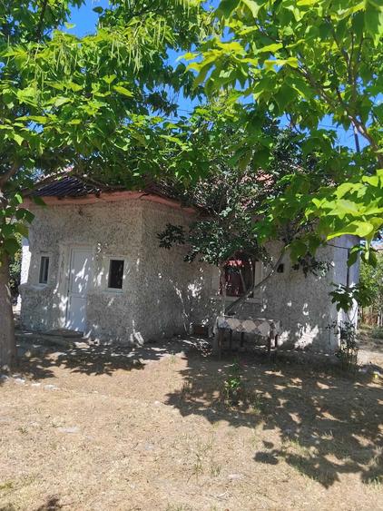 Casă cu 2 camere în Central