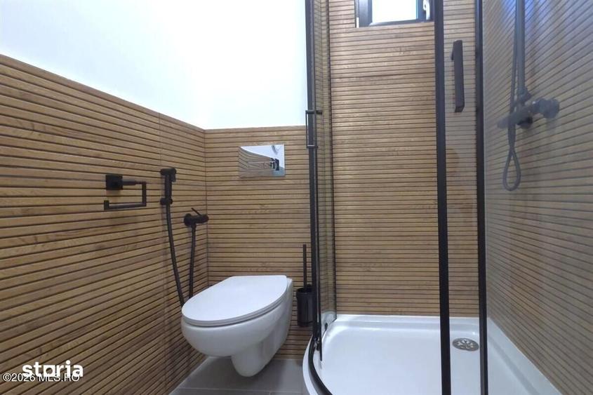 Apartament cu 5 camere în Central