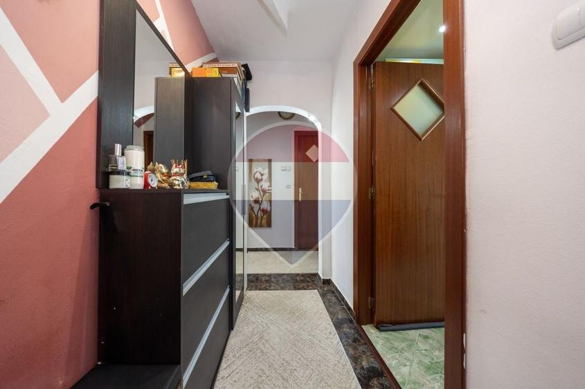 Apartament 2 camere, decomandat,boxa si loc de parcare! - 13