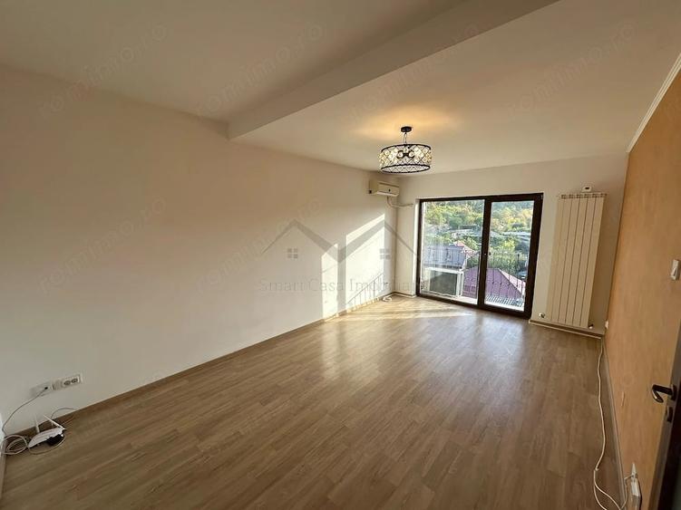 Apartament cu 2 camere decomandat în Filiași