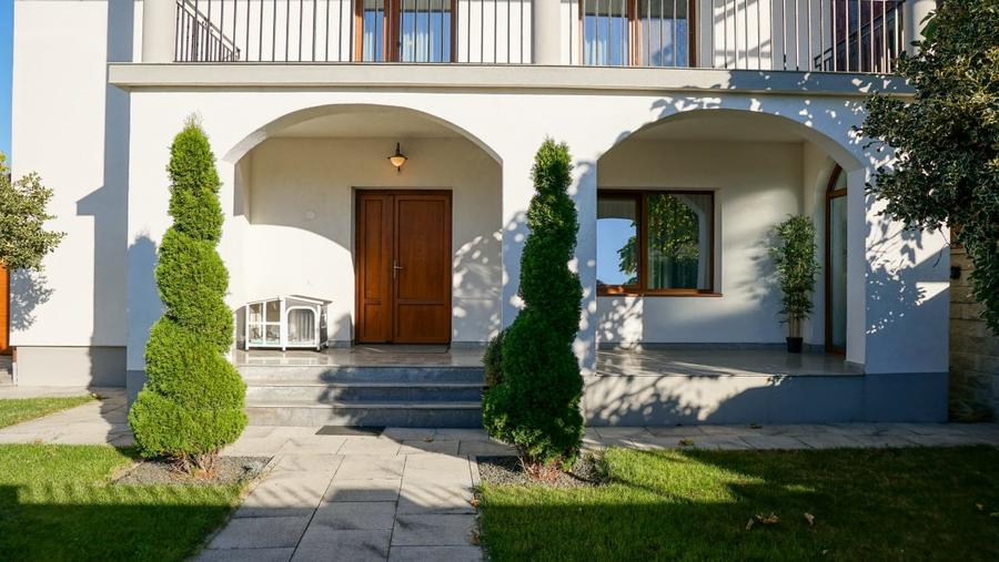 Casă individuală cu 4 camere cu Canalizare în Șelimbăr