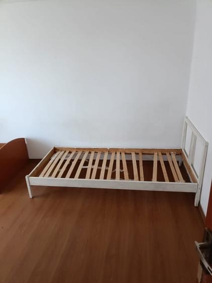Apartament cu 3 camere semidecomandat în Fundeni