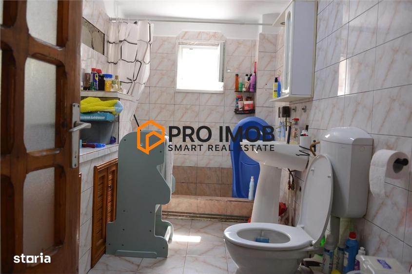 Casă cu 3 camere decomandat cu Canalizare în Mărăcineni