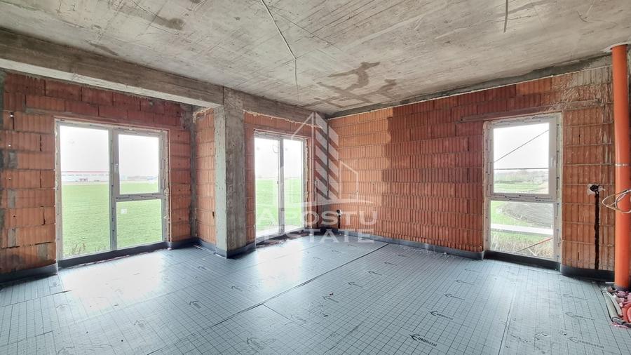 Apartament cu 2 camere semidecomandat în Sânandrei