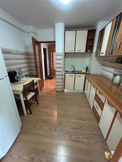 Apartament cu 2 camere decomandat în Barieră