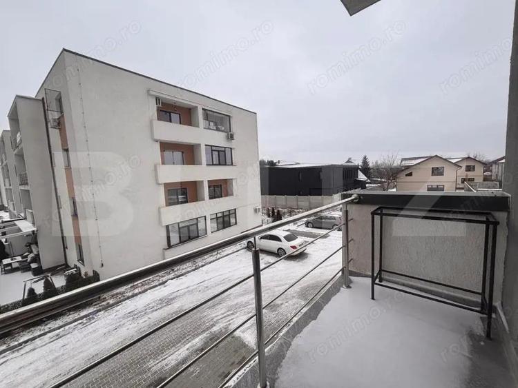 Apartament cu 3 camere decomandat în Viforâta