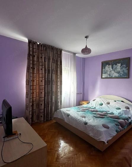 Apartament cu 2 camere semidecomandat în Soarelui
