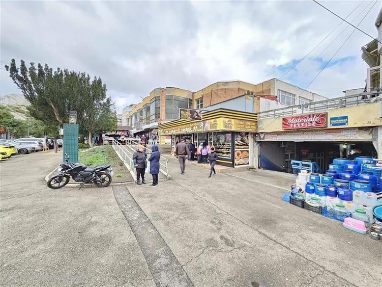 Spațiu comercial, de 193 mp, în Ultracentral